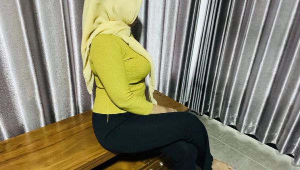 Hijab Aunty Nadalyne Sells Her Big Natural Tits and Tight Pussy in Hotel Sex - Indonesian Homemade Creampie - veryfreeporn.com - Indonesia on poweredporn.com