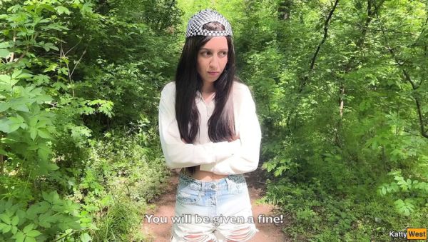 Caught Russian beauty Katty West drawing graffiti in forest - outdoor fuck with cum in panties - veryfreeporn.com - Russia on poweredporn.com