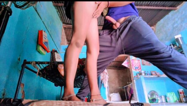 Desi Bhabhi First Time Home Sex in Saree - Tight Pussy Doggy Style Hindi - veryfreeporn.com - India on poweredporn.com