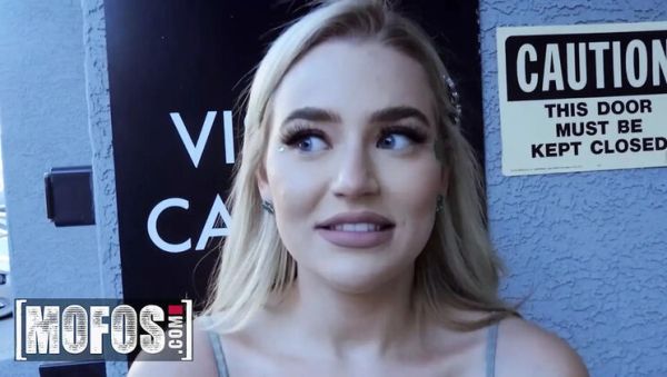 Blake Blossom Gets Hard Fuck from Neighbor in Cold Weather - Big Tits Blowjob POV - porntry.com - Britain on poweredporn.com