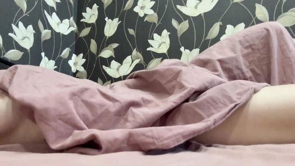 CreamyJuvia's Solo Masturbation: Amateur Russian Student Gets Creamy Pussy - xxxfiles.com - Russia on poweredporn.com