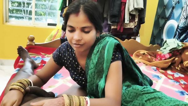 Hot Indian Wife Pihu Nandini Doggy Style Fuck in Village Bedroom Sex Video - veryfreeporn.com - India on poweredporn.com