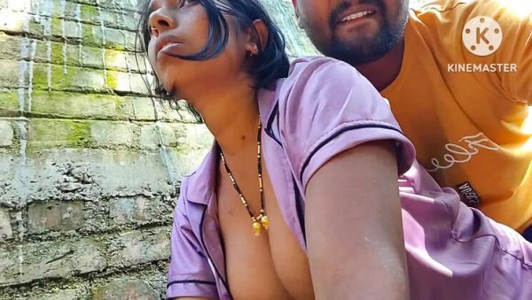 Permi Pooja Hot Bhabhi Outdoor Sex - Desi Aunty Morning Boobs Sucking Young Boy in Jungle - porntry.com - India on poweredporn.com