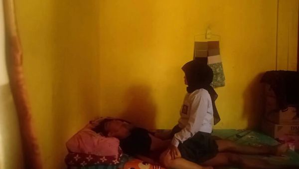 Indonesian Teen Hijab Homemade - Uncle Fucks Tight Pussy After School Creampie - porntry.com - Indonesia on poweredporn.com