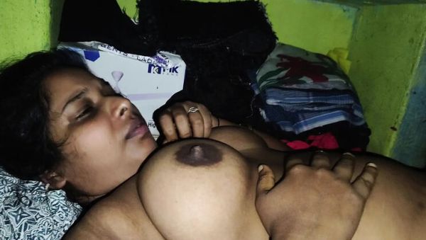 Islam Saha fucks his curvy Indian bhabhi with big natural tits in morning homemade desi sex - veryfreeporn.com - India on poweredporn.com