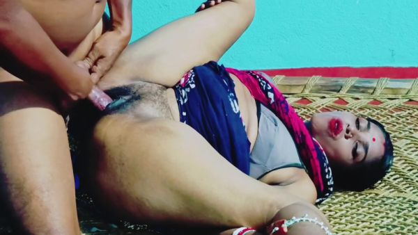 Bhabhi Ji In Soma Bhabhi Ko Uski Deor Ne Khatiya Me Ultake Chud Dala Ne Khub Mone Liya - desi-porntube.com - India on poweredporn.com