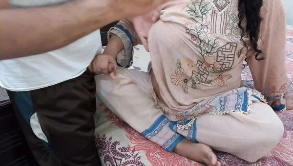 Desi Stepmom QueenbeautyQB Enjoys Hardcore Action with Step Son in Homemade HD - veryfreeporn.com on poweredporn.com