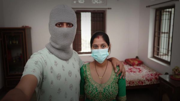 Indian Desi Hauswaif Soni Bhabhi Ki Chudayi Devar Ne Bhabhi Ko Ghodi Bana Ke Choda With Devar Bhabhi - desi-porntube.com - India on poweredporn.com