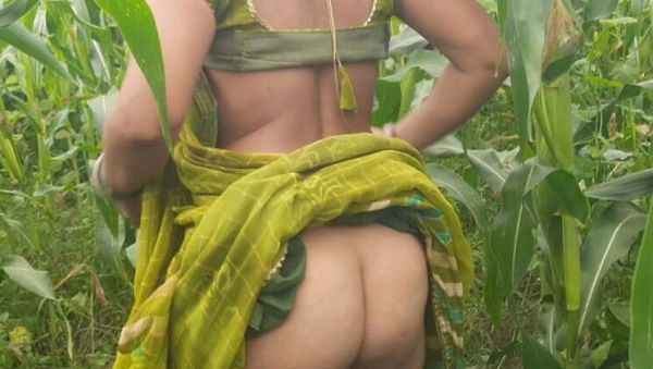 Desi Village Girl Outdoor Sex - Big Natural Tits Indian Teen Fucked in Jungle - xxxfiles.com - Russia - India on poweredporn.com
