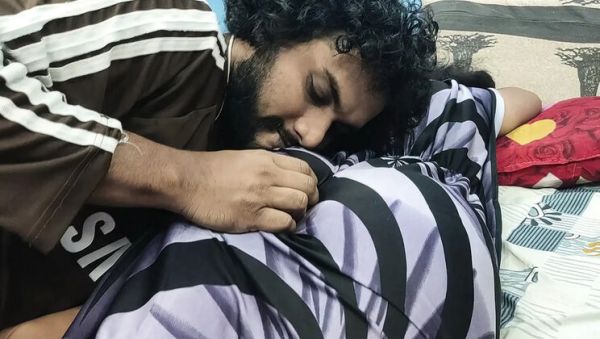 Desi Mallu Wife Big Ass Kissing Romance in Nighty - Hot Indian Couple - porntry.com - India on poweredporn.com