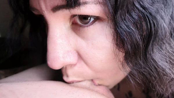 Goth Girl Sloppy Deepthroat Blowjob in Hotel Room - Amateur POV - veryfreeporn.com - Germany on poweredporn.com