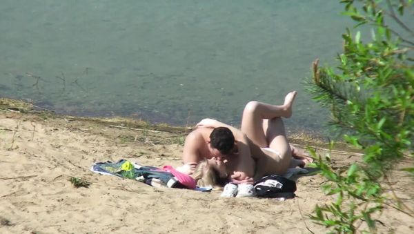 Amateur Couple Public Beach Sex - George Lee Homemade Blowjob Outdoor - porntry.com on poweredporn.com
