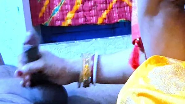 Indian Blowjob In Indian Bhabhi Blowjob Show Boobs - desi-porntube.com - India on poweredporn.com