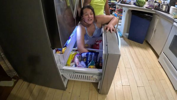 Asian teen stepsister stuck in freezer gets hard pounding from behind - Kimiko Fox - veryfreeporn.com - Britain - Usa on poweredporn.com