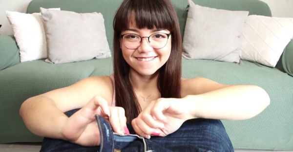 Mochi Mona, the p***e star, handles a big dick with her signature energy. - alphaporno.com on poweredporn.com