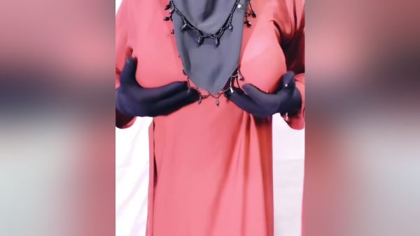 Village Bhabhi - Beautiful Fucking With Boyfriend - Hindi Audio - desi-porntube.com - India on poweredporn.com