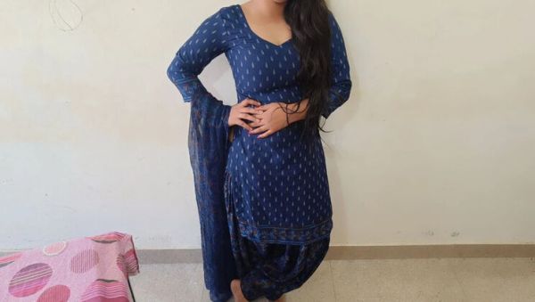 Desi Muslim Stepsister Hot MMS Blowjob in Hindi - porntry.com - India on poweredporn.com