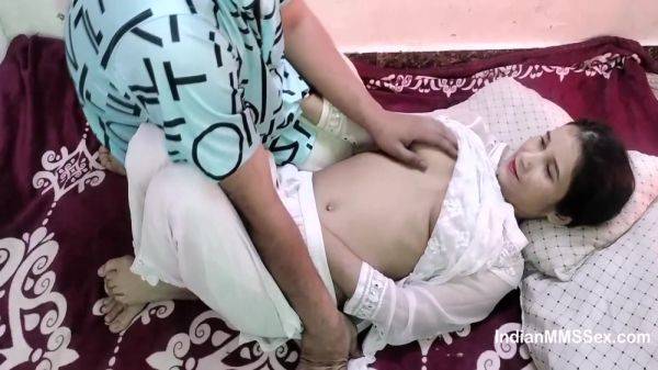 Fucking Sexy Indian Tenant She Dont Have Rent To But She Give Sex In Return 12 Min - Khan Baba - desi-porntube.com - India on poweredporn.com