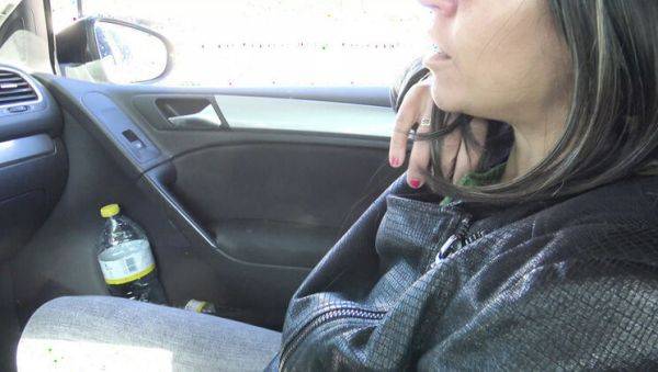 Stepmom Susan Gives Stepson a Hot Handjob - Taboo Family Fun - veryfreeporn.com - India on poweredporn.com