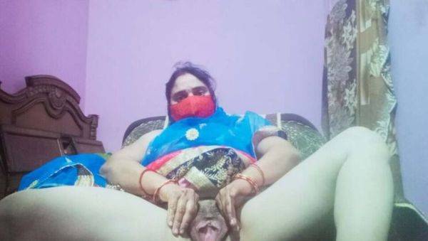 Gujarati Bhabhi in Lehanga Choli Fingering Her Hairy Pussy - Sexy Gunjan - porntry.com - India on poweredporn.com