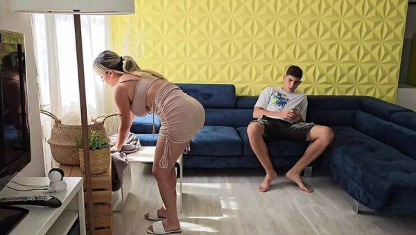 Hot Big Ass Latina MILF Tatiana Alvarez Takes It Rough in Doggy Style - veryfreeporn.com - Colombia on poweredporn.com