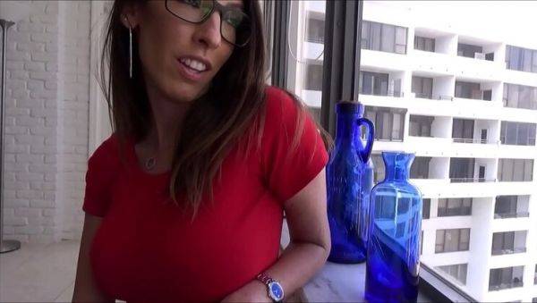 Step Mom Dava Foxx Fucks On Beach Vacation - Big Tits MILF Family Therapy - veryfreeporn.com on poweredporn.com