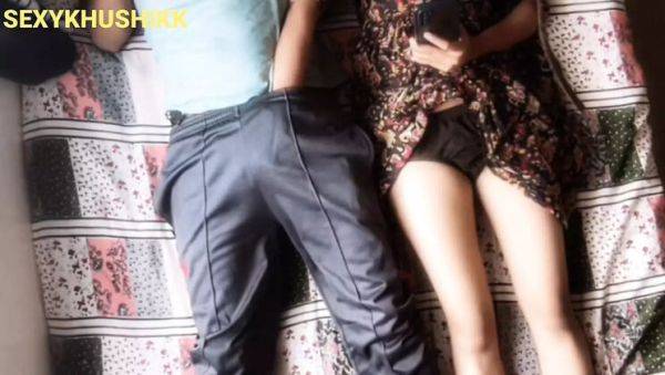 Valentine's Day Cheating: Indian Girlfriend Caught with Boyfriend in Hot Desi Sex Scene - porntry.com - India on poweredporn.com