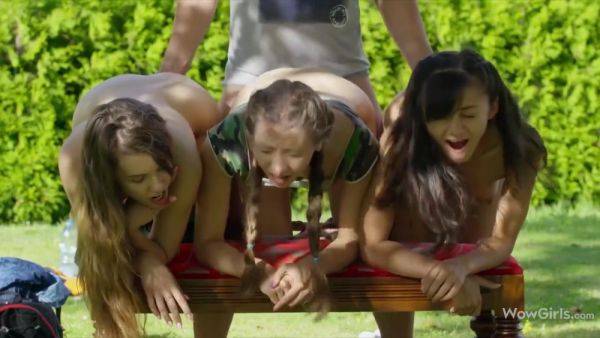 Hottest And In An Incredible Foursome In A Public Park With Elle Rose, Stephanie Moon And Shrima Malati - hotmovs.com on poweredporn.com