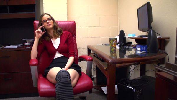 Jay Taylor Goes To College - Spizoo - hotmovs.com on poweredporn.com