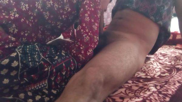 Beautiful Girl And Beautiful Sucking - Beautiful Girls - desi-porntube.com - India on poweredporn.com