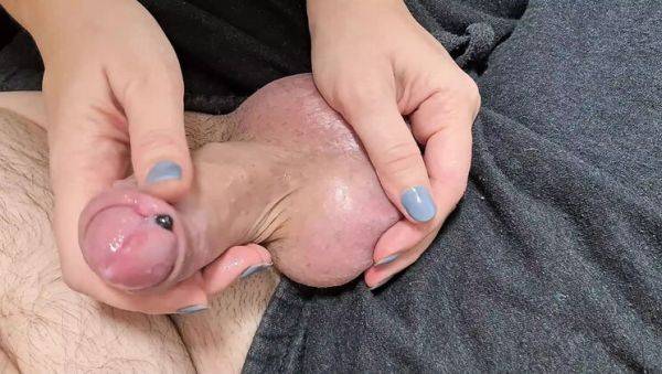 Horny Wife Gives Handjob to Husband's Big Cock - xxxfiles.com - Austria on poweredporn.com