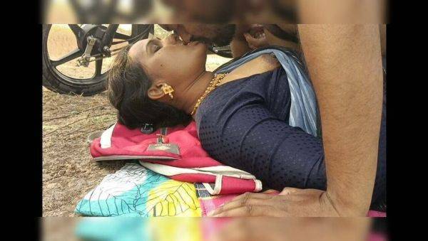 Desi Indian Marathi Teacher Kavita Fucks Student in Outdoor Jungle Scene - veryfreeporn.com - India on poweredporn.com