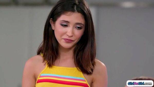 Stepmom Jane Wilde Eats Marie McCray's Hairy Pussy in Lesbian Action - veryfreeporn.com on poweredporn.com