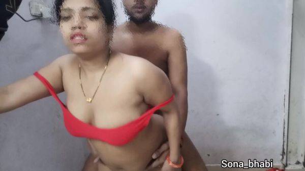 Hot Indian Desi Wife Fucked Hardcore In Standing Position. Indian Desi Hindi Bf Video With Hindi Sex - desi-porntube.com - India on poweredporn.com