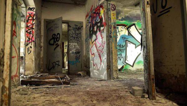 German Amateur FFM Threesome: Julia Parker & Maria Gail Take Big Dick in Risky Outdoor Sex - veryfreeporn.com - Germany on poweredporn.com