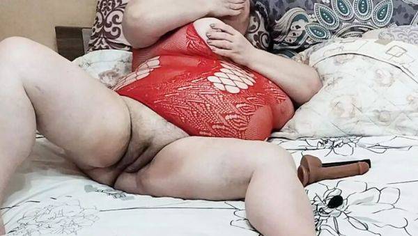 Big Ass Hairy Pussy MILF Uses Vibrator for Intense Masturbation - veryfreeporn.com - Russia on poweredporn.com