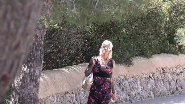 Hot Blonde MILF Sophie Logan Gives Amazing Handjob and Blowjob on Beach - Real Amateur European Sex - porntry.com - Germany on poweredporn.com