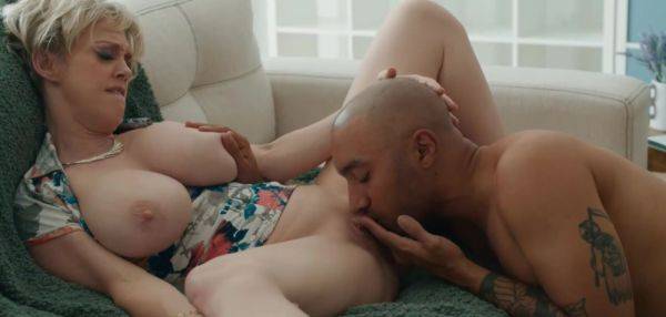 Busty shrink tittyfucks her clients bbc - inxxx.com on poweredporn.com