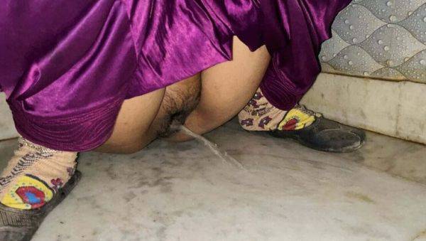 Pooja Bhabhi Pissing in Bathroom - Desi Indian Bhabhi Hardcore Action - xxxfiles.com - India on poweredporn.com