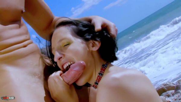Kthylee Fucked On The Beach By Leo Galvez - videomanysex.com - France on poweredporn.com