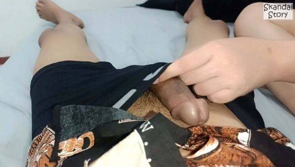 Stepsister's Naughty Hands Love Giving Blowjobs - Asian Teen Deep Throat Fun - veryfreeporn.com - Japan - Indonesia on poweredporn.com