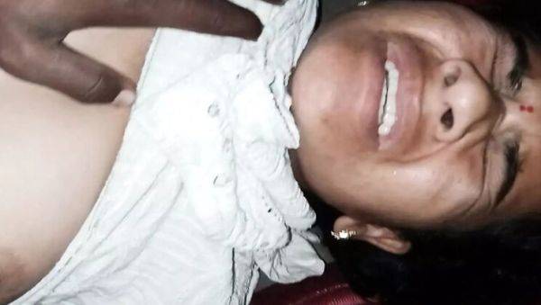 Village Girl Offers All Positions - Wet Pussy Creampie Fuck with 18-Year-Old Indian Teen - veryfreeporn.com - India on poweredporn.com