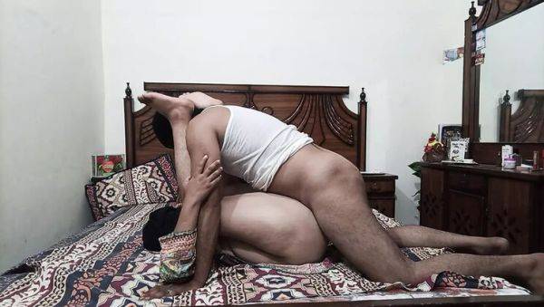 Horny Pathan Girl with Big Ass Fucks Herself with Cucumber in Pussy and Ass - Desi Homemade - porntry.com - India - Pakistan on poweredporn.com