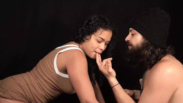 Stepbrother Can't Resist Eating Stepsister's Freshly Shaved Pussy - Latina Big Ass Fuck - porntry.com - India - Japan - Colombia on poweredporn.com