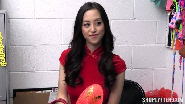 Case No. That Doesnt Paint Lips, Babe - Alexia Anders - videomanysex.com on poweredporn.com