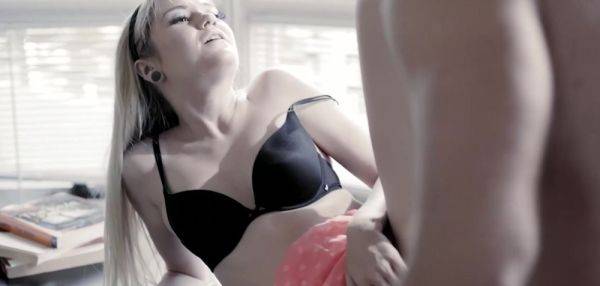 Petite religious teen will only do anal - inxxx.com on poweredporn.com