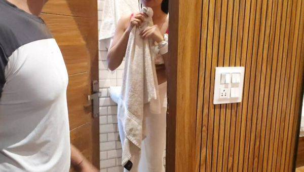 Desi Bhabhi Fucks TV Repair Engineer in Hardcore Indian Homemade Sex - xxxfiles.com - India on poweredporn.com