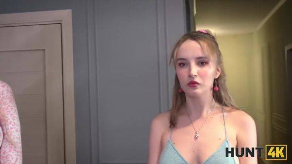 Hypnotic Andrew Marshall And Novella Night - Landlord Movie - videomanysex.com - Russia on poweredporn.com