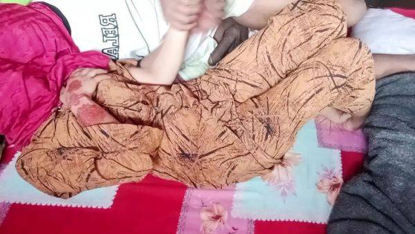 Desi Step Sister Fucks Brother While Aunty Is Away - Hot Hindi Sex - porntry.com - India on poweredporn.com