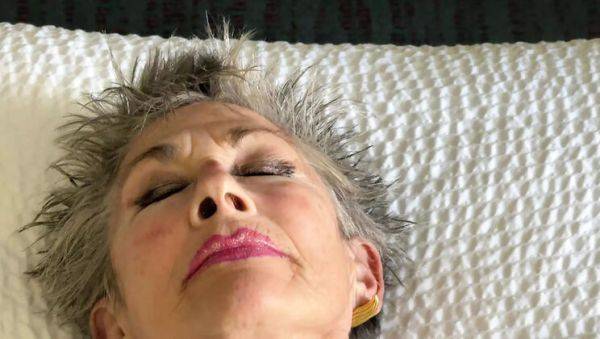 Hot MILF Fingering Her Pussy in Hotel Room - Solo Female Masturbation - porntry.com - Britain on poweredporn.com